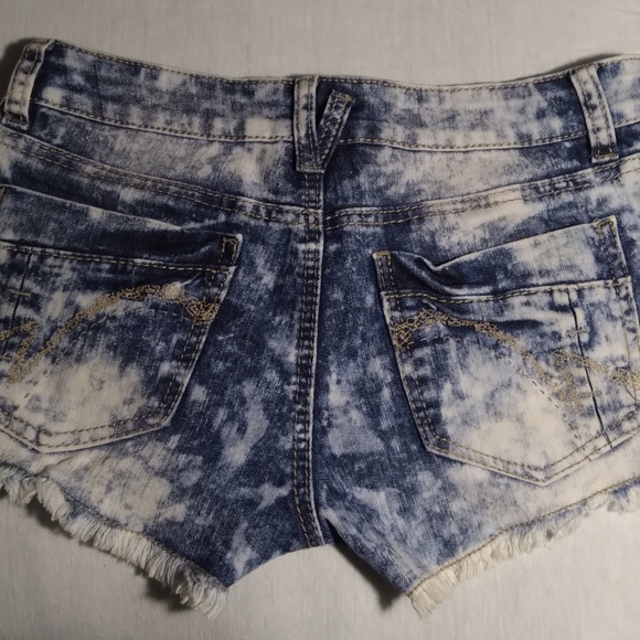Vanilla Star DenimShorts - Picture 7 of 8